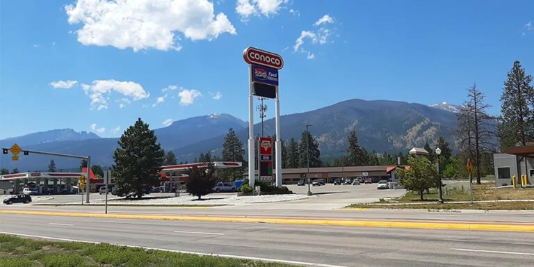 image of main intersection in florence, mt