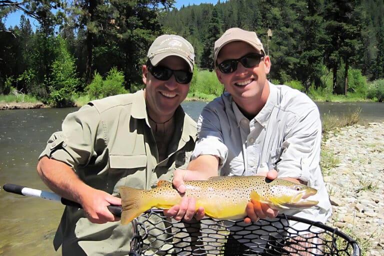 image of fisherman and guide on the bitterroot river
