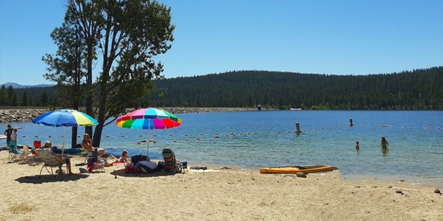 lake como beach