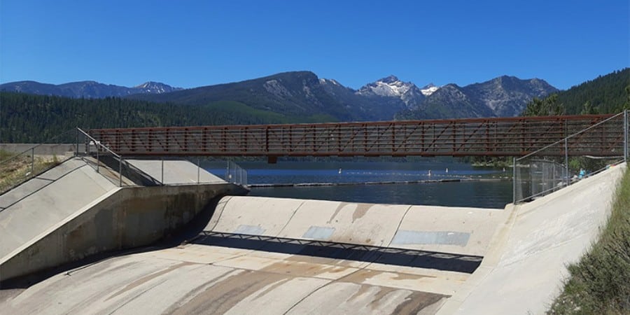 image of lake como dam spillway