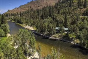 image of blue ribbon lodge vacation rental