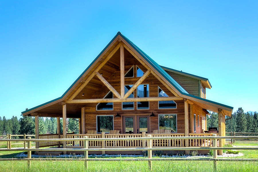 image of a cabin in montana's bitterroot valley