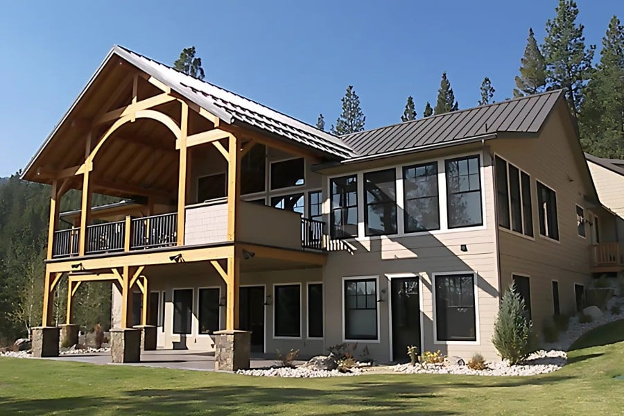 image of large vacation rental home in montana's bitterroot valley