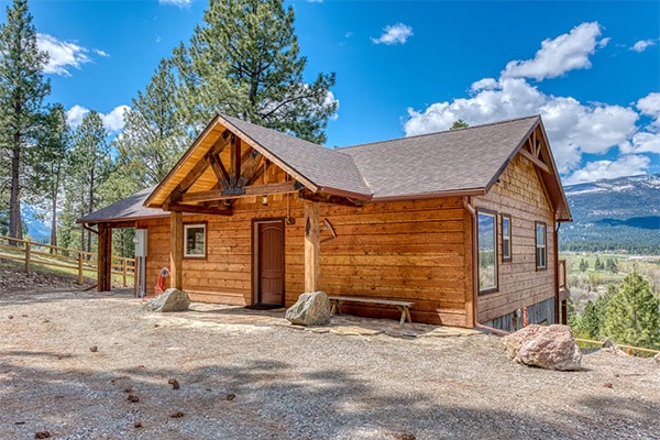 image of the bitterroot bunkhouse vacation rental