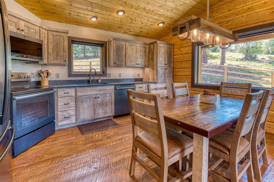image of vacation rental kitchen near darby, mt