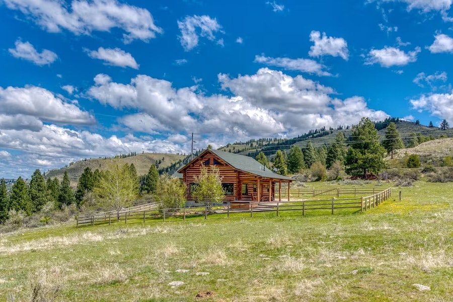 image of harlan cabin vacation rental