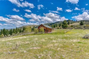 image of harlan cabin in hamilton, mt