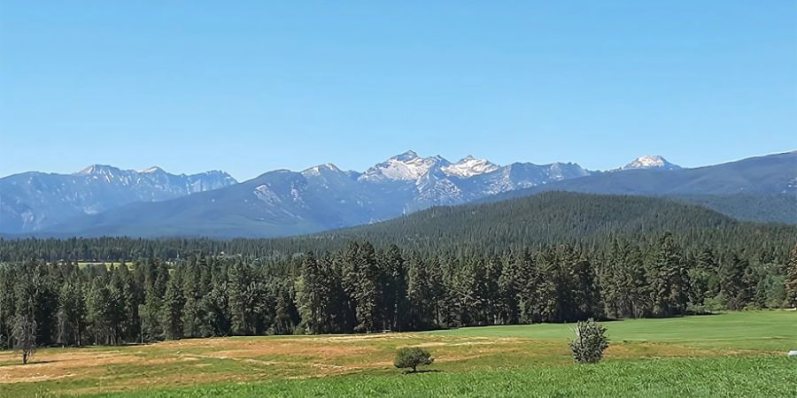 image of como peaks in the bitterroot mountains