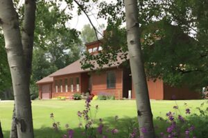 Alpenglow bed & breakfast exterior